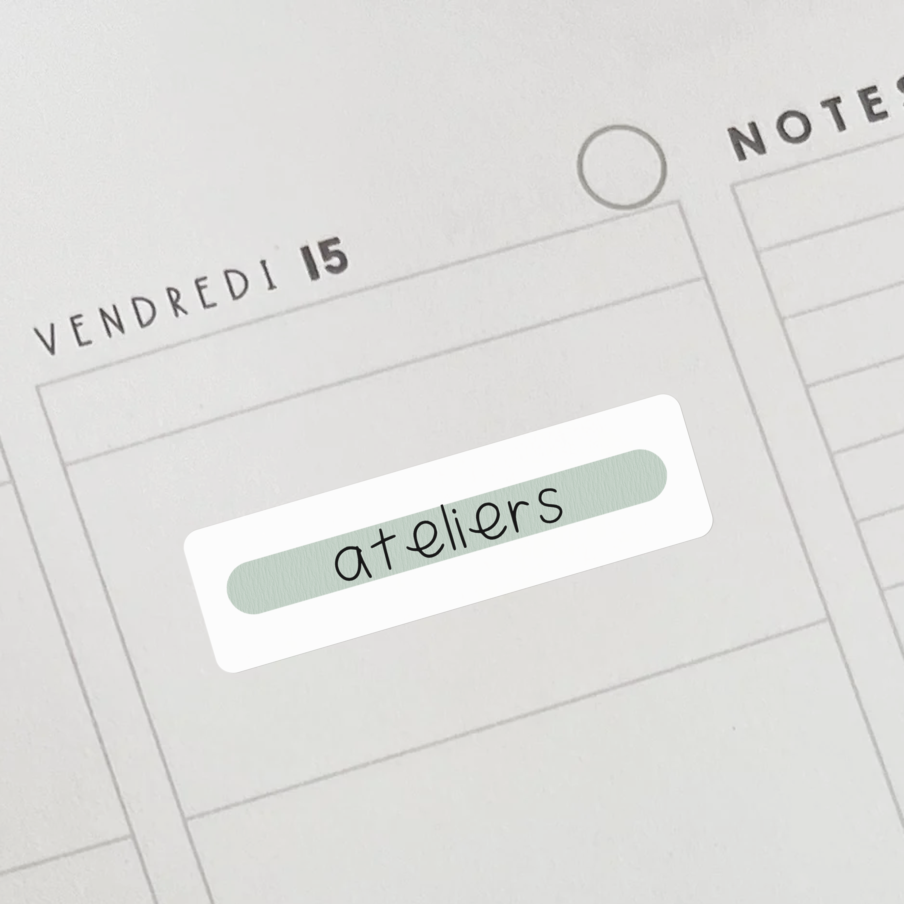 Autocollants "ateliers" verts pour professeurs et éducateurs.