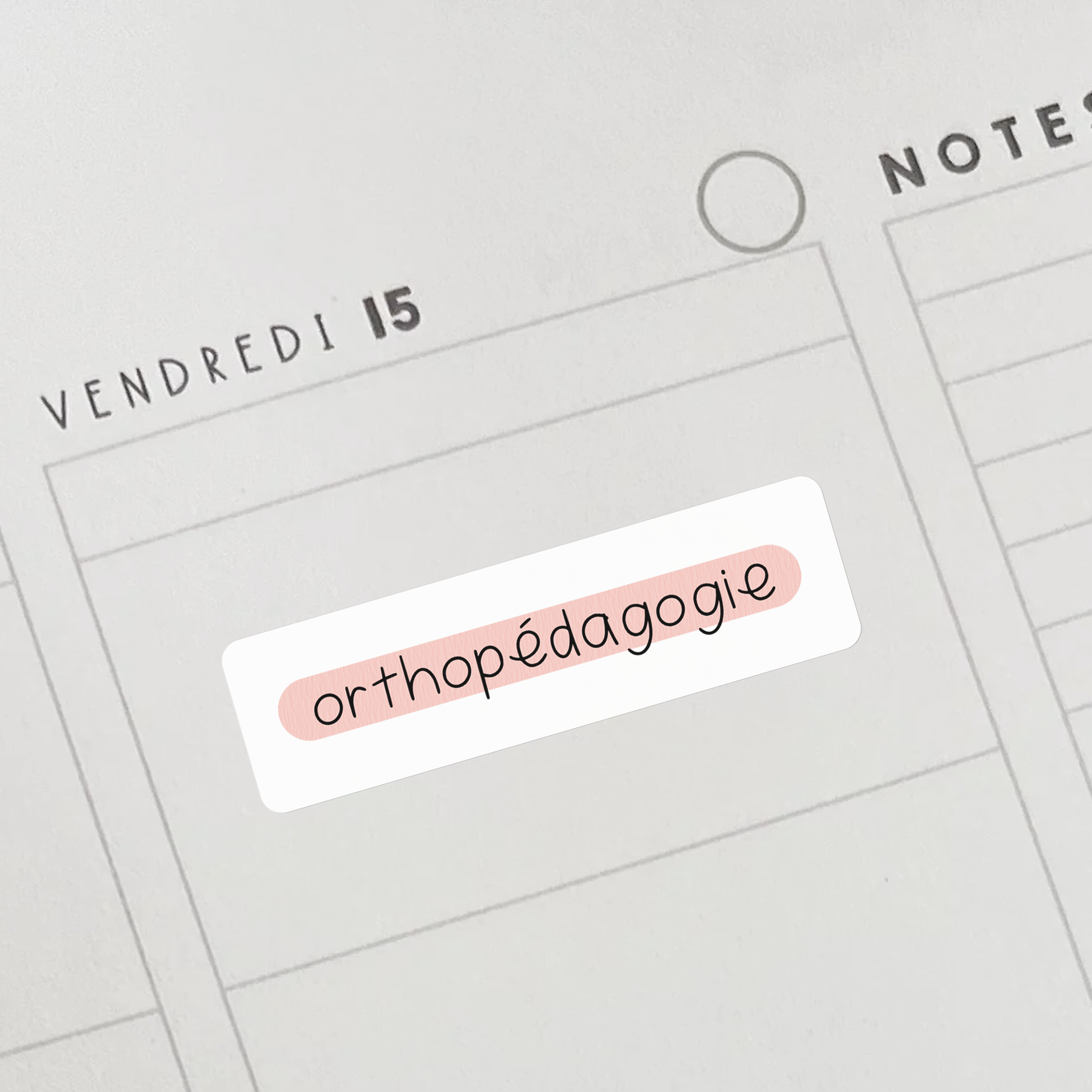 Autocollants "orthopédagogie" roses pour professeurs et éducatrices.